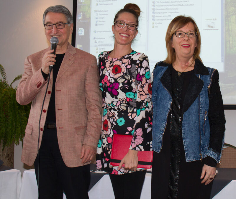 Dr. Cynthia Gariépy and Dr. Marlene Boudreault being introduced by Mr. Gérard Marinovich.