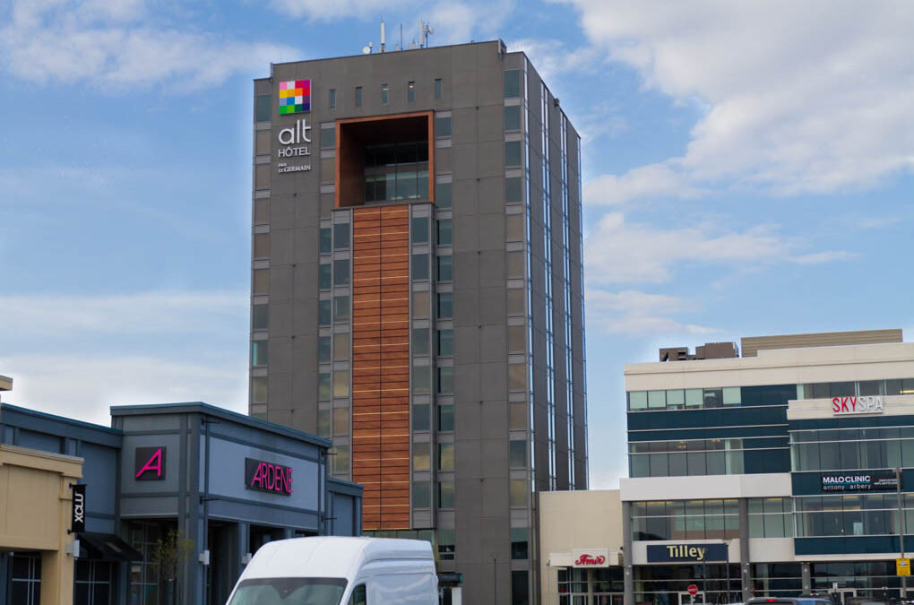 Conference held at the beautiful and modern Hotel ALT, Brossard, QC