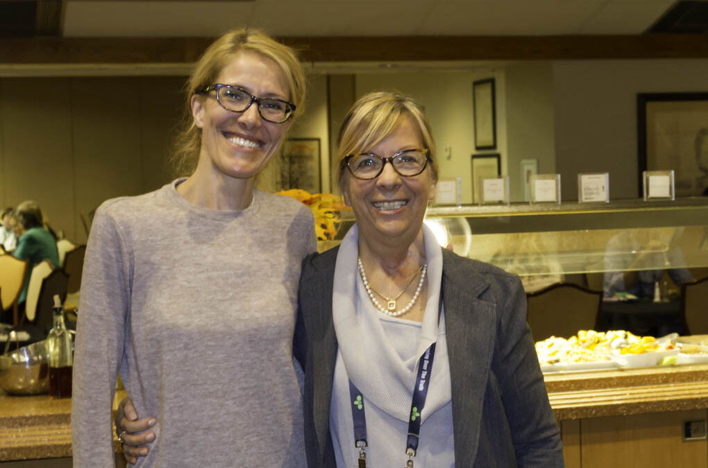 Dr. Cynthia Gariépy and Dr. Marlène Boudreault enjoying a healthy lunch at the conference.