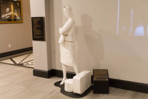 Statue representing a passenger at the train station