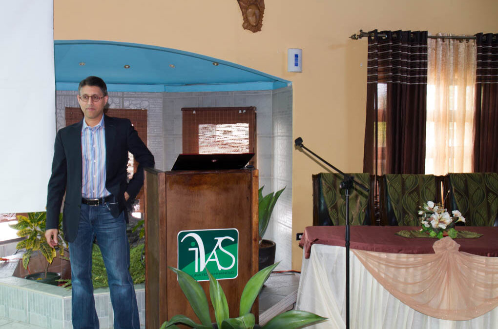 Dr. Khan taking questions from the audience
