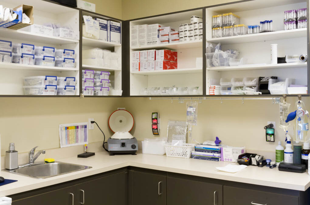 Pharmacy and lab room at the Medicor office