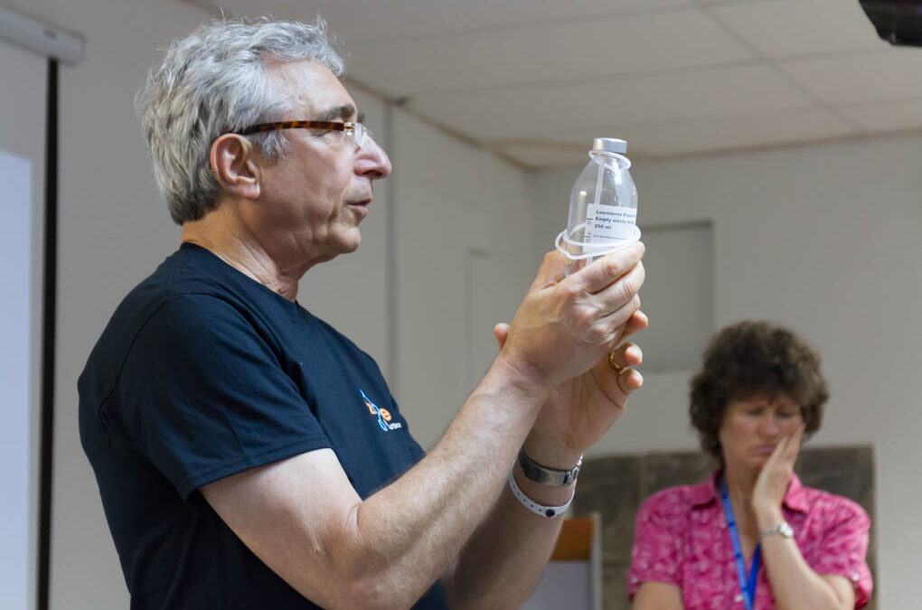 Dr. Robert Rowan teaching the “10 pass” blood ozonation therapy technique